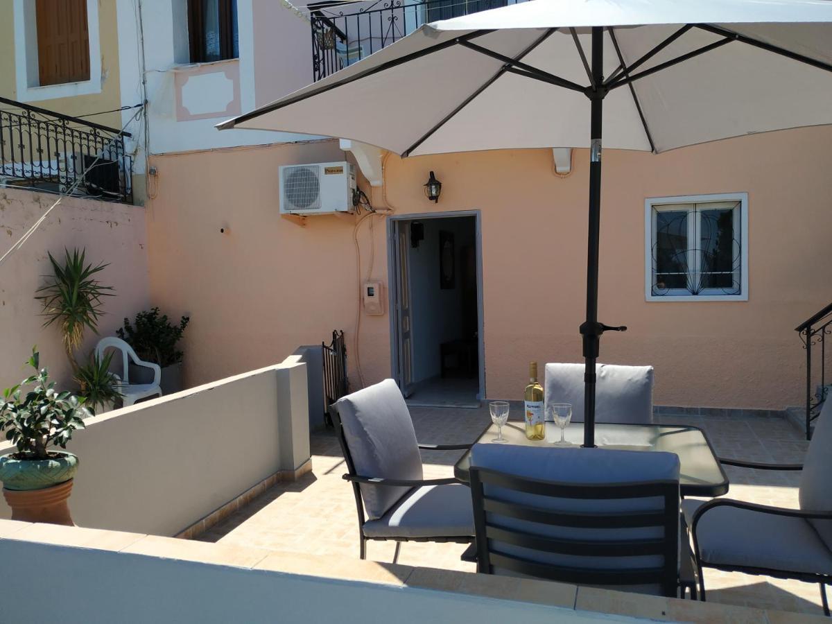 Annas House Villa Сими Екстериор снимка